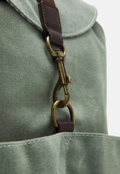 Pier One UNISEX - Tagesrucksack - Light Green -Modegeschäft für Herren 031b3ee2ae7b43d2bbda5983da65b598