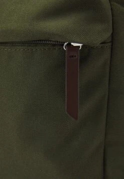 Pier One Notebooktasche - Khaki -Modegeschäft für Herren 06548882edd942b69ca9033ff4d72386
