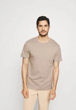 Pier One T-Shirt Basic - White/black/bordeaux 12 Pier One T-Shirt Basic - White/black/bordeaux -Modegeschäft für Herren 0e4ce5cc6dc246e7ba3a128bd8186087