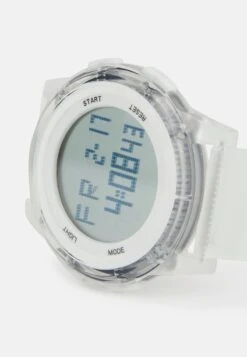 Pier One Digitaluhr - Transparent 11 Pier One Digitaluhr - Transparent -Modegeschäft für Herren 0f253e32b0694261be877af08c87b688