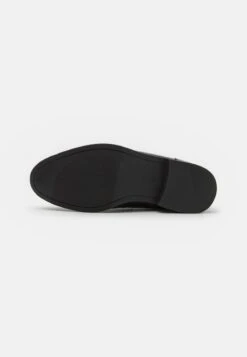 Pier One Slipper - Black 12 Pier One Slipper - Black -Modegeschäft für Herren 13021a3895e6426e838f0f5c89149ce8