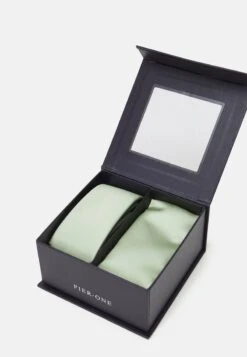 Pier One SET - Einstecktuch - Light Green -Modegeschäft für Herren 186418c4632045a49f49be956c5a79e1