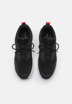 Pier One Sneaker Low - Black -Modegeschäft für Herren 1c425e529e484e5991d10e47a7b41649