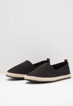 Pier One RENA ESPADRILLE UNISEX - Espadrille - Black -Modegeschäft für Herren 1ea4f3d1f80940c7bbbe0c0947ca4c31