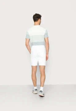 Pier One 2 PACK - Shorts - Black/white 10 Pier One 2 PACK - Shorts - Black/white -Modegeschäft für Herren 1fcb6130c71647a5aaaa98a03da3880f