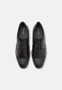 Pier One UNISEX - Schnürer - Black -Modegeschäft für Herren 2a5e56f0c8eb44968205fff40ce6efc1