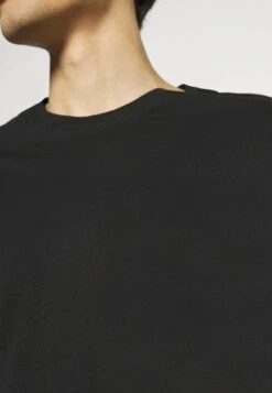 Pier One Nachtwäsche Set - Black -Modegeschäft für Herren 2d7a3bf373434ec99530f26b5c489aa6