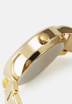 Pier One SET - Uhr - Gold-coloured 11 Pier One SET - Uhr - Gold-coloured -Modegeschäft für Herren 2fc7a07d9f444e31ae7e83360558e653