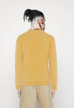 Pier One Sweatshirt - Yellow -Modegeschäft für Herren 37b330946f194bd5b4e0448378b9ea45