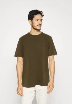 Pier One 5 PACK - T-Shirt Basic - Mint/off-white/khaki -Modegeschäft für Herren 42f6253d8bf64a56bd8f923f6738933f