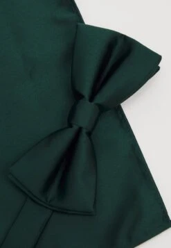 Pier One SET - Einstecktuch - Dark Green 12 Pier One SET - Einstecktuch - Dark Green -Modegeschäft für Herren 4d0bb2494c754589bb4fbf5c32c6c2db