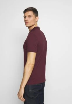Pier One 2 PACK - Poloshirt - Dark Blue/bordeaux 11 Pier One 2 PACK - Poloshirt - Dark Blue/bordeaux -Modegeschäft für Herren 4d23813b5dd84cea8eb833503b2f73cd