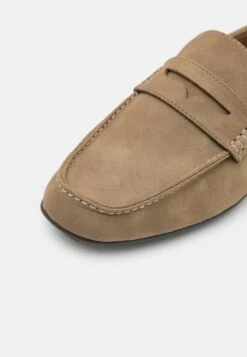 Pier One UNISEX - Mokassin - Beige 13 Pier One UNISEX - Mokassin - Beige -Modegeschäft für Herren 63ecea7199cf49cbbdcbef186378d3a2