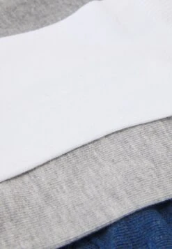 Pier One 7 PACK - Socken - Blue -Modegeschäft für Herren 64508762fb424aaeb58ab203dc222e6d