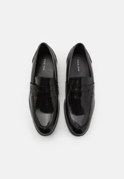 Pier One Slipper - Black 11 Pier One Slipper - Black -Modegeschäft für Herren 693ac2147cb34a158aa6e20805e15ffe