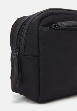 Pier One UNISEX - Kosmetiktasche - Black -Modegeschäft für Herren 6aa4398ba64f41bab42acbdd34a36217