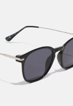 Pier One Sonnenbrille - Black -Modegeschäft für Herren 6b7e0f98517344fcb83af59186c802d2