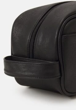 Pier One Kosmetiktasche - Black -Modegeschäft für Herren 6dbf808a7cb34ec38d72cdaa1935dadb