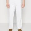 Pier One Jeans Relaxed Fit - White 1 Pier One Jeans Relaxed Fit - White -Modegeschäft für Herren 746fac2d62f64db086e715bc4315adc2