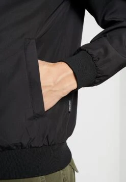 Pier One Bomberjacke - Black 13 Pier One Bomberjacke - Black -Modegeschäft für Herren 785de7e873654e248854c6583672cfa7