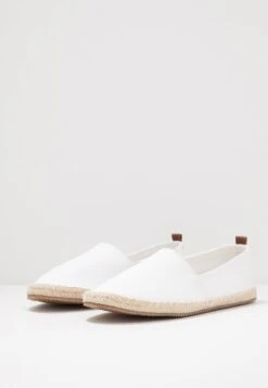 Pier One RENA ESPADRILLE UNISEX - Espadrille - White 10 Pier One RENA ESPADRILLE UNISEX - Espadrille - White -Modegeschäft für Herren 7e077ed70ce54cb49199963da195d601
