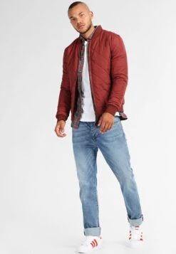 Modegeschäft für Herren -Modegeschäft für Herren 7faeda2b77c145ec8893cb901317f6f2