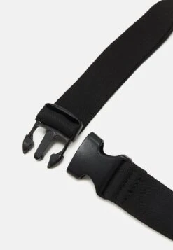 Pier One UNISEX - Gürteltasche - Black 11 Pier One UNISEX - Gürteltasche - Black -Modegeschäft für Herren 80cb2f0fe0cb40f6b34e6a262ef72974