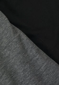 Pier One UNISEX 2 PACK - Mütze - Black/grey 10 Pier One UNISEX 2 PACK - Mütze - Black/grey -Modegeschäft für Herren 898957d575ad4a3aa4355ee81180eb03