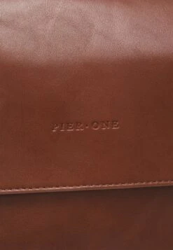 Pier One Umhängetasche - Brown -Modegeschäft für Herren 996f0b959cb14f4daf56add935c55435