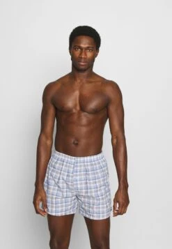 Pier One 5 PACK - Boxershorts - Light Blue/white 10 Pier One 5 PACK - Boxershorts - Light Blue/white -Modegeschäft für Herren 99a4bd53733c43c3a89af2e6271e1a81