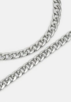 Pier One SET - Halskette - Silver-coloured -Modegeschäft für Herren a486b5615cc14e0c8e89b68bd541bea8