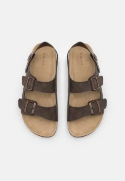 Pier One UNISEX - Riemensandalette - Dark Brown -Modegeschäft für Herren a689817c07e34f47aa63a98de89f094a
