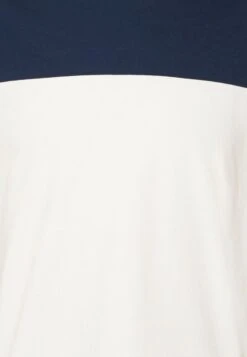 Pier One T-Shirt Print - Dark Blue/white 12 Pier One T-Shirt Print - Dark Blue/white -Modegeschäft für Herren aa7750e47caf406e8fdb26ca83300bf5