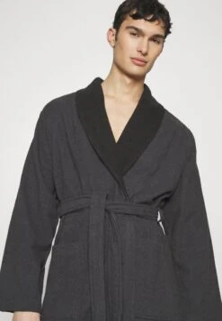 Pier One SHAWL TOWEL BATHROBE - Bademantel - Dark Grey 11 Pier One SHAWL TOWEL BATHROBE - Bademantel - Dark Grey -Modegeschäft für Herren aedd72cbd7d04b83bcef8a6c104e08f9