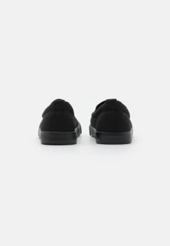 Pier One UNISEX - Slipper - Black 10 Pier One UNISEX - Slipper - Black -Modegeschäft für Herren b3086ad5a87545b591af413b2e38fb22