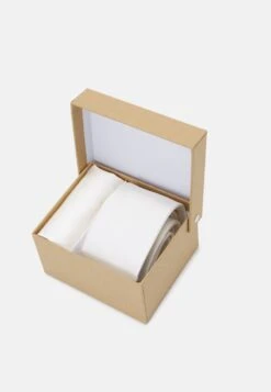 Pier One SET - Einstecktuch - White 10 Pier One SET - Einstecktuch - White -Modegeschäft für Herren cc5c1369efc3414f9ad0b2848d35ffe7