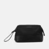 Pier One Kosmetiktasche - 802 - Black -Modegeschäft für Herren cd260d4e40ee4dc38ee533db4dc63900