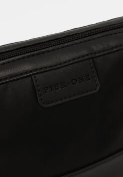 Pier One Kosmetiktasche - 802 - Black 11 Pier One Kosmetiktasche - 802 - Black -Modegeschäft für Herren cf12d478a183443c857f16359a1e1e13