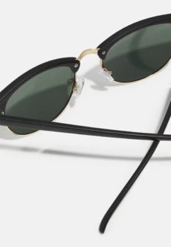 Pier One UNISEX - Sonnenbrille - Black/green -Modegeschäft für Herren e1f96fdeaeb540b5afa394ab48bca716