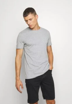 Pier One 7 PACK - T-Shirt Basic - White/blue/green -Modegeschäft für Herren eda6b13a6c134a3f80a2d698b4ee4ee0