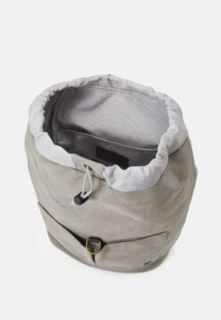 Pier One UNISEX - Tagesrucksack - Grey 10 Pier One UNISEX - Tagesrucksack - Grey -Modegeschäft für Herren f0feac8d38264edb87cf3463a14bebbe