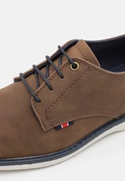 Pier One Sportlicher Schnürer - Cognac -Modegeschäft für Herren f3bf10c0ed9949648551d0fb0413fba8