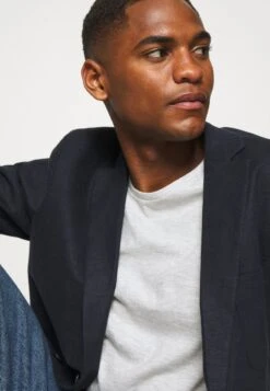 Pier One T-Shirt Basic - Black/white/light Grey 13 Pier One T-Shirt Basic - Black/white/light Grey -Modegeschäft für Herren f423d232533e42e680c38537bdc74813