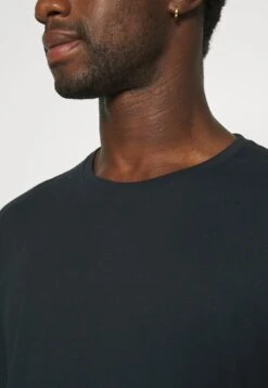 Pier One 2 PACK - Langarmshirt - Olive/dark Blue -Modegeschäft für Herren f69abb7916144e8aa0b01718277e8c4a