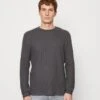 Pier One Langarmshirt - Dark Grey 1 Pier One Langarmshirt - Dark Grey -Modegeschäft für Herren fd43d75b951a4be4b8307ccbb53764b1