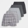 Pier One 5 PACK - Boxershorts - Black/grey/white 1 Pier One 5 PACK - Boxershorts - Black/grey/white -Modegeschäft für Herren fecc50ee078b472b9c6298f11e57aac3